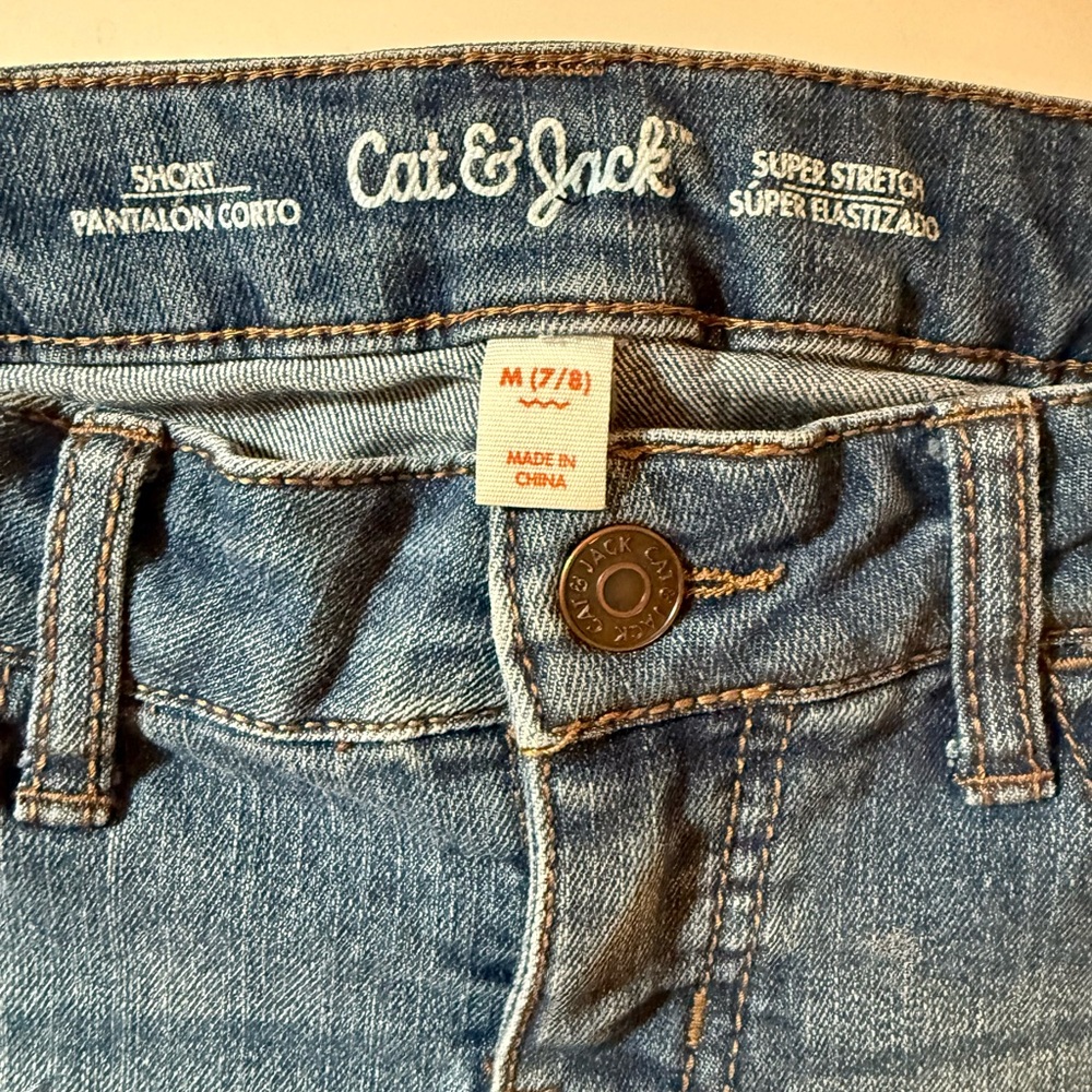Distressed Denim Shorts - Picture 4 of 4